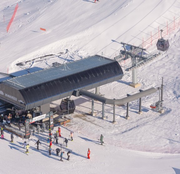 Télécabine front de neige de la Logère