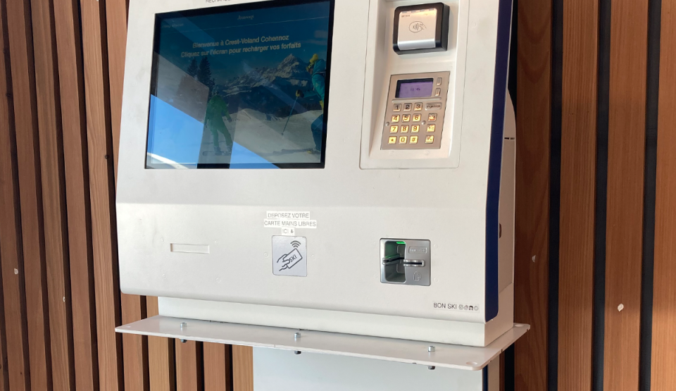 Borne automatique du Cernix